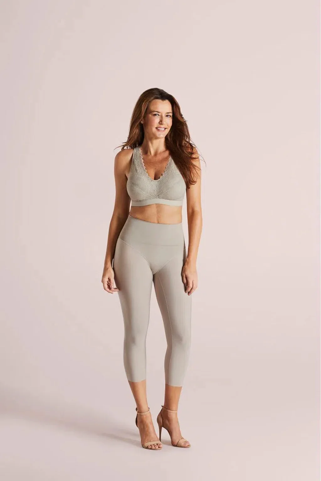 Seamless Super Abdomen Compression Body Shaping Capri - Image 10