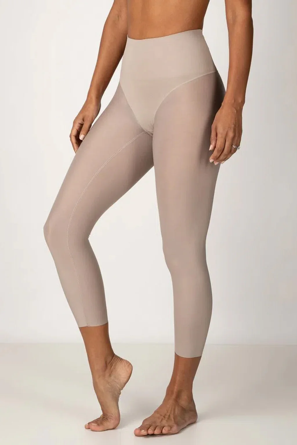 Seamless Super Abdomen Compression Body Shaping Capri - Image 3
